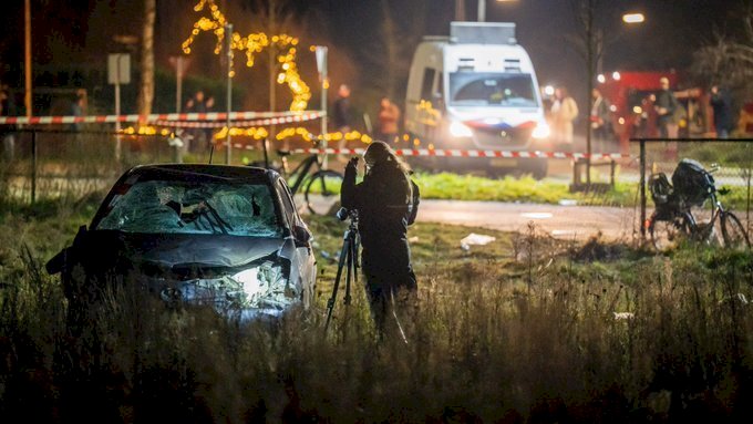 بينهم 3 بجروح خطيرة.. إصابة 9 أشخاص في حادث دهس سيارة بهولن