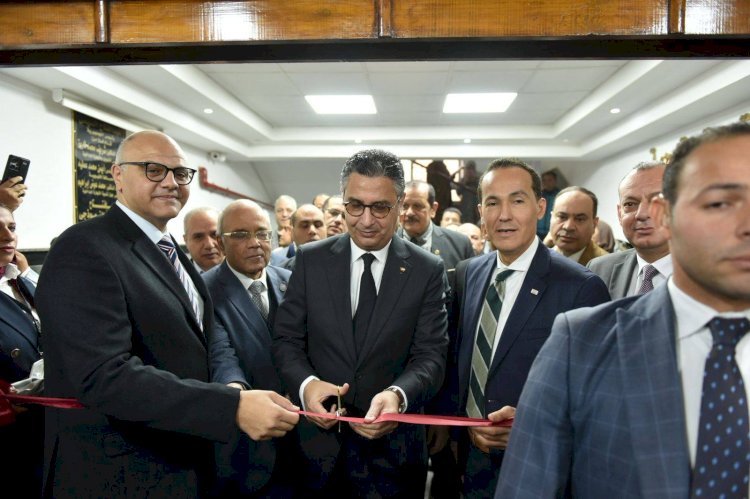وزير التموين ومحافظ القليوبية يفتتحان مكتب السجل التجاري المميز ببنها