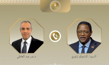 اتصال هاتفي بين وزير الخارجية ونظيره البوركيني