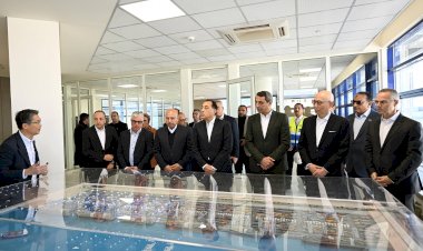 رئيس الوزراء يتفقد محطة البحر الأحمر لتداول الحاويات رقم 1 RSCT) ) بميناء السخنة