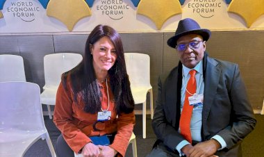 «المشاط» تبحث تعزيز الشراكات الدولية وتستعرض تطور البرنامج القُطري لـ«التعاون الاقتصادي والتنمية» وجهود الطاقة المتجددة