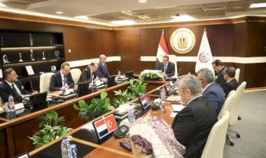 وزير الصحة يتابع مع وفد تركي تنفيذ «مدينة العاصمة الطبية»