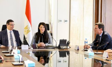 وزيرة التخطيط توقّع مذكرة تفاهم مع شركة "شنايدر إلكتريك" لدفع العمل المناخي وتعزيز الأمن الغذائي