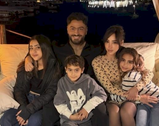 بسمة بوسيل تحتفل بالعام الجديد رفقة تامر حسني وأبنائهم