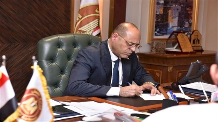 وزير العمل يعتمد صرف 3.1 مليون جنيه لدعم العمالة غير المنتظمة في 23 محافظة