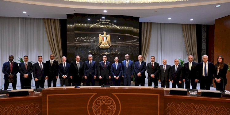 رئيس الوزراء يشهد توقيع اتفاقية مشروع "ريكسوس وريكسوس ليفينج – مركز التجارة العالمي بالقاهرة"