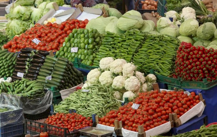 أسعار الخضار والفاكهة في الأسواق اليوم السبت