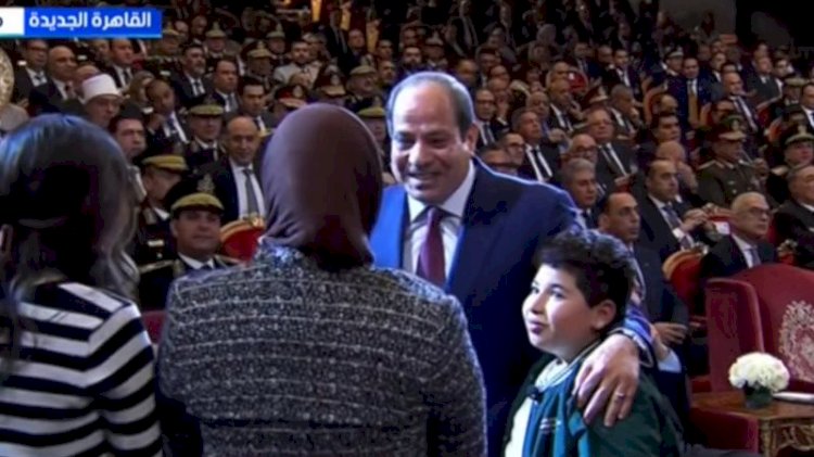 نجل الشهيد رامي هلال: الرئيس السيسي جاب حق بابا وأنا فخور إنى ابنه