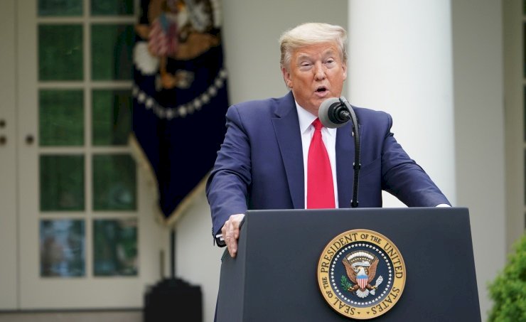 ترامب يعلن حالة الطوارئ فى فيرجي??يا وساوث كارولاينا بسبب العواصف الثلجية