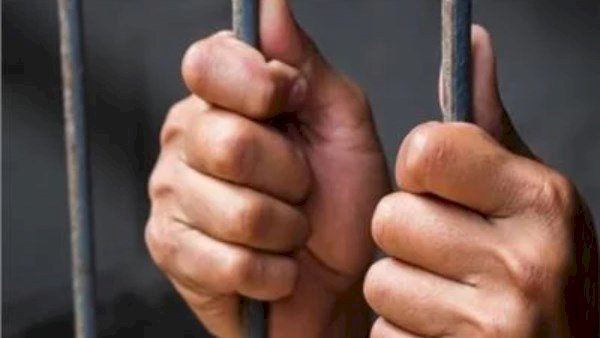 تجديد حبس المتهم بقتل والده ودفنه داخل ماسورة صرف صحي في الدقهلية