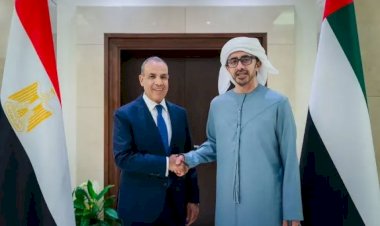 وزير الخارجية يلتقي نائب رئيس مجلس الوزراء ووزير خارجية دولة الإمارات