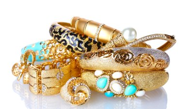 أسعار الذهب في التعاملات المسائية اليوم الجمعة