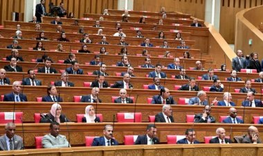 نائب يطالب الحكومة بتوضيح مصير شركات قطاع الأعمال العام بعد إلغاء الوزارة