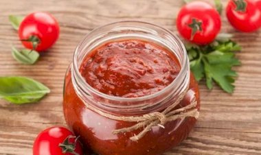 احذري استخدام صلصة الطماطم بعد إزالة العفن منها.. لهذه الأسباب