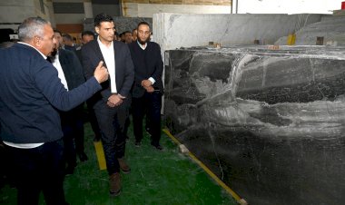 وزير الصناعة ومحافظ القاهرة يتفقدان 5 مصانع متخصصة في تصنيع منتجات الرخام والجرانيت بمنطقة شق الثعبان