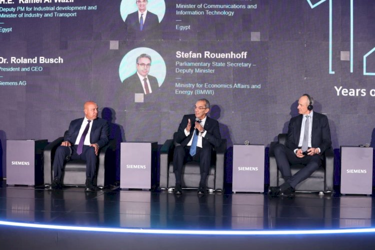 وزير الاتصالات وتكنولوجيا المعلومات: هدفنا تقديم الخدمات الحكومية الرقمية بشكل ميسر للمواطنين