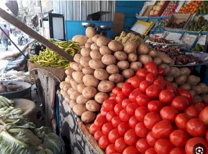 أسعار الخضار والفاكهة في الأسواق اليوم الجمعة