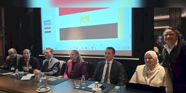 سفير مصر في لاهاي يبحث مع اتحاد المنظمات مشاكل المغتربين 