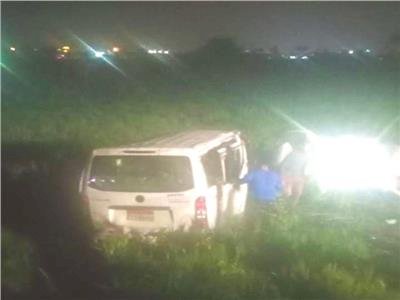 إصابة 17 شخصا في انقلاب ميكروباص بالطريق الدائري بملوي جنوب المنيا