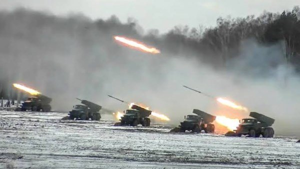 الدفاع الروسية: اعتراض وتدمير 60 مسيرة أوكرانية