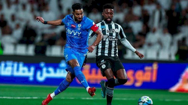 الشباب يستضيف الهلال فى قمة الدوري السعودي الليلة