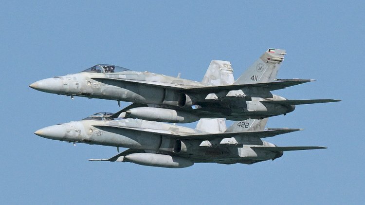 رئاسة الأركان العامة للجيش الكويتية تعلن عن التصدي لصواريخ جوية في الأجواء