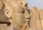الانتهاء من ترميم رأس تمثال من الجرانيت للملك رمسيس الثاني داخل معبده في أبيدوس