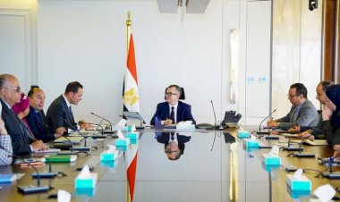 وزير التخطيط يبحث مع رئيس مركز المعلومات ودعم اتخاذ القرار تعزيز التعاون في متابعة أداء برنامج الحكومة وخططها