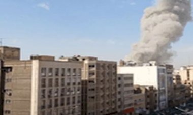 طائرات مسيرة وصواريخ.. إيران تشن هجمات صاروخية تهز وسط إسرائيل