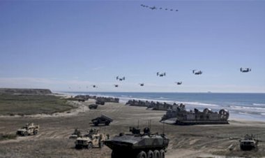 بريطانيا ترسل وفدا عسكريا للتعاون مع أمريكا في تأمين مضيق هرمز