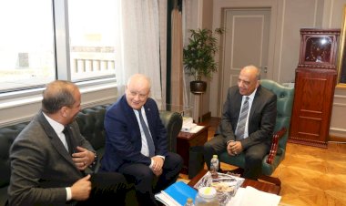 وزير الكهرباء يبحث مع مسؤولي روسآتوم وآتوم ستروى إكسبورت تطورات مشروع محطة محطة الضبعة النووية