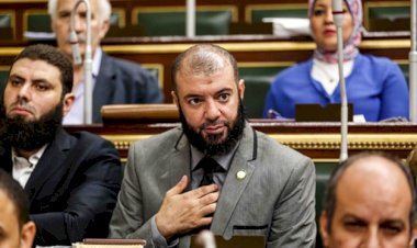 رئيس برلمانية حزب النور يطالب بوقف عرض فيلم السلم والثعبان