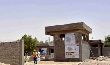 حياة كريمة بالأقصر.. تواصل العمل فى إنشاء غرف منزلية بقرية ترعة ناصر بإسنا