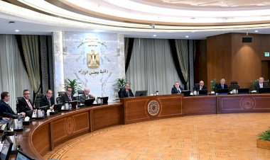 مجلس الوزراء يعلن تعليق العمل بقرارات غلق المحلات خلال أسبوع أعياد الأقباط
