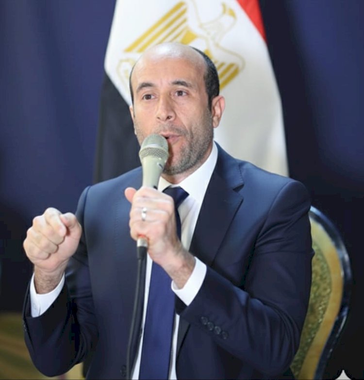 عثمان الشويخ يكتب: ​سقوط الأقنعة وفخ "الوعي المزيّف".. هل اقترب حلم "إسرائيل الكبرى" بعد زلزال السبت؟