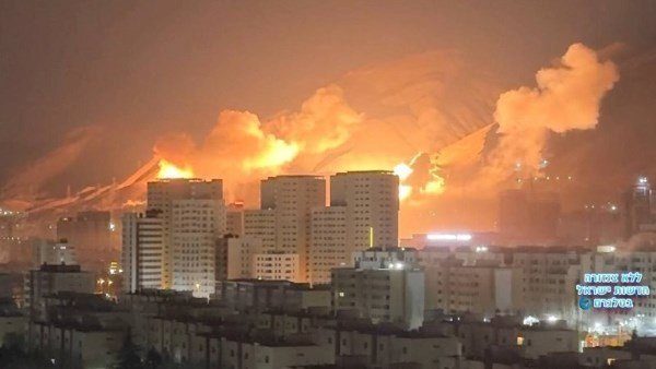 غارات إسرائيلية أمريكية تستهدف طهران و3 مدن إيرانية