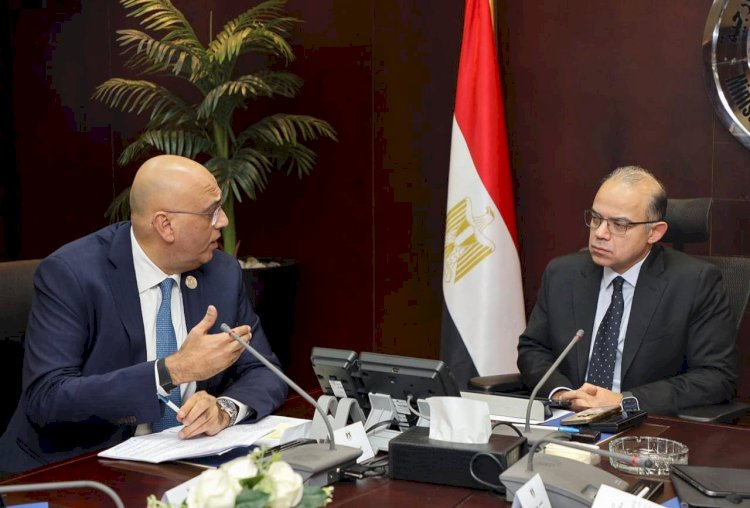 وزير الاستثمار يلتقي الرئيس التنفيذي لجهاز تنمية المشروعات لبحث تعزيز دعم ريادة الأعمال