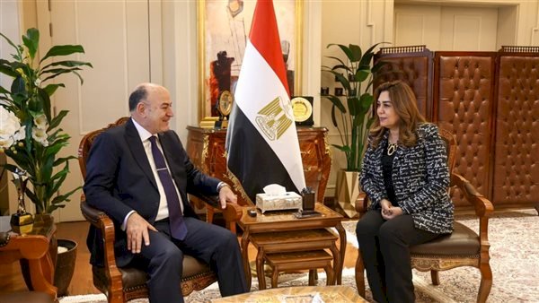 وزيرة التنمية ومستشار رئيس الجمهورية يتابعان مع المحافظين  الموقف التنفيذي لعدد من الملفات