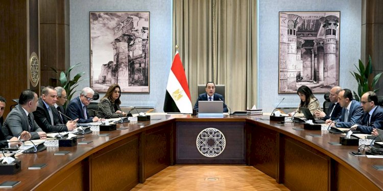 رئيس الوزراء يتابع الموقف التنفيذي لعدد من المشروعات الخدمية والتنموية بمحافظة القاهرة