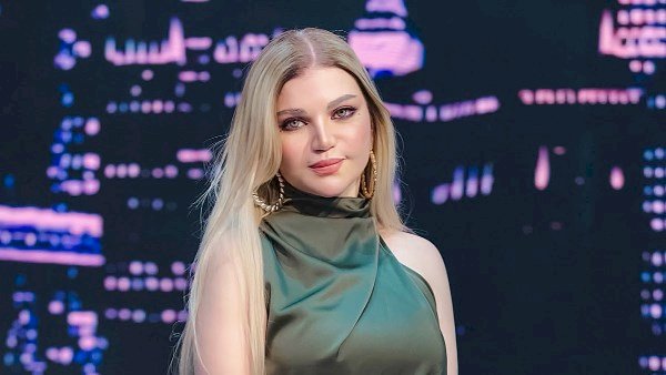 بعد شائعة وفاته.. ياسمين الخطيب توجه اعتذارها لهاني شاكر