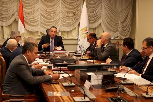 وزير التعليم العالي يترأس اجتماعًا طارئًا للمجلس الأعلى للجامعات