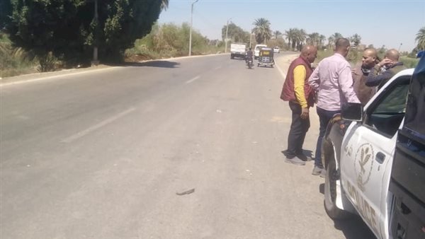 إصابة شخصين في حادث تصادم موتوسيكل بسيارة ملاكي في طهطا بسوهاج