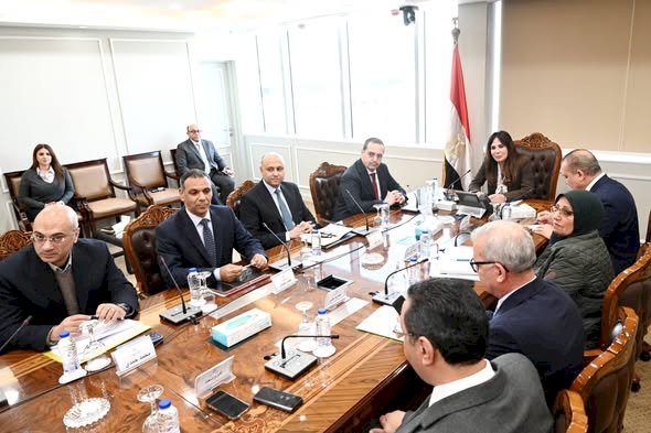وزيرة الإسكان تتابع موقف تنفيذ مشروعات تطوير "مثلث ماسبيرو" و"سور مجرى العيون"