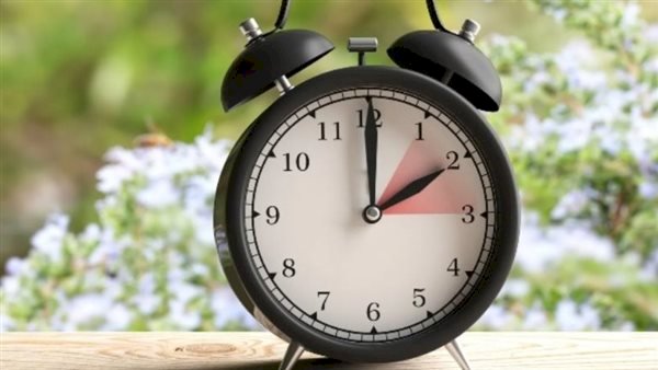 عاجل: تطبيق التوقيت الصيفي في مصر وتقديم الساعة 60 دقيقة