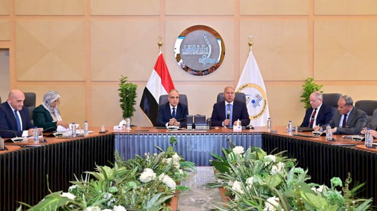 "وزيرا النقل والموارد المائية والري يوجهان بتسريع إجراءات المشروعات المشتركة"