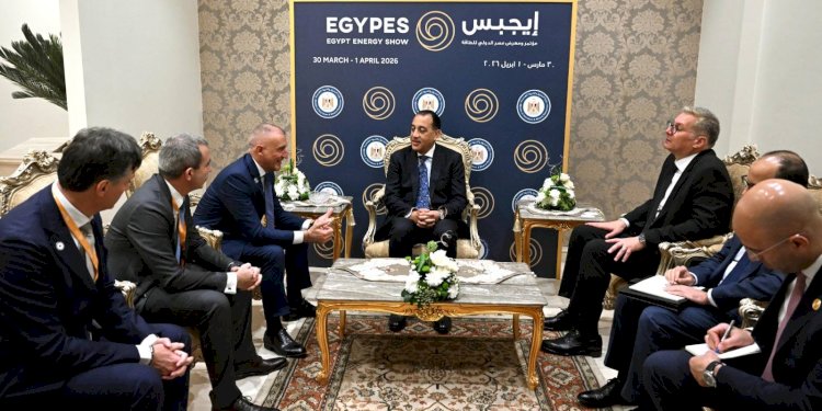 رئيس الوزراء يلتقي الرئيس التنفيذي لعمليات الموارد الطبيعية لشركة "إيني"
