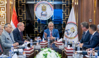 وزير الإنتاج الحربي يلتقي رئيس مجلس إدارة شركة “يونغ-هانز” (الفرنسية- الألمانية) وشركة "تاليس مصر”