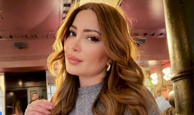 نسرين طافش تخطف الأنظار بإطلالة شتوية أنيقة في شوارع باريس