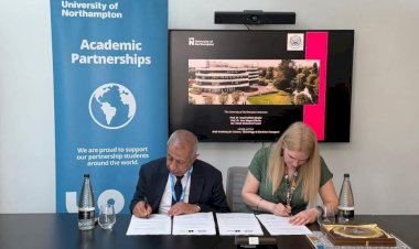 رئيس الأكاديمية العربية يبحث آفاق التعاون الدولي مع جامعة نورثهامبتون البريطانية 