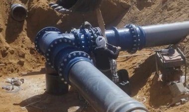 وزيرة الإسكان تتابع موقف تنفيذ مشروعات المرافق والطرق بالمناطق الصناعية في مدينة أكتوبر الجديدة